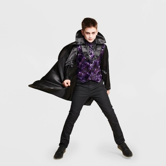 Hyde & EEK! Kid’s Vampire Halloween Costume